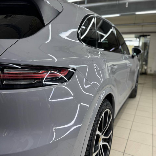 Оклейка Porsche цветным полиуретаном Sunmax 15 Brooklyn Grey Gloss Color PPF