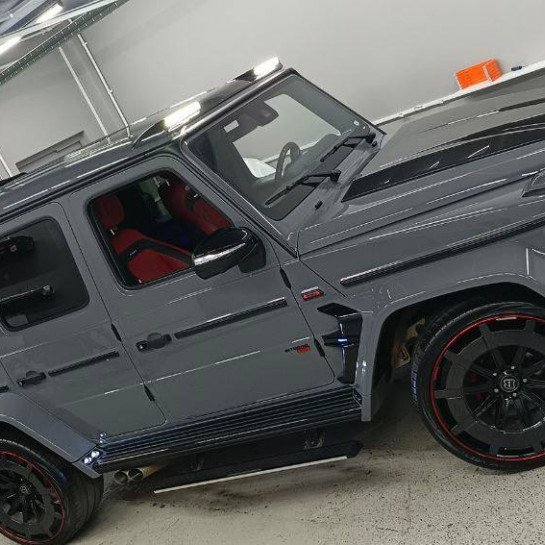Оклейка Mercedes AMG цветным защитным полиуретаном Sunmax 16 Nardo Gray Gloss Color PPF