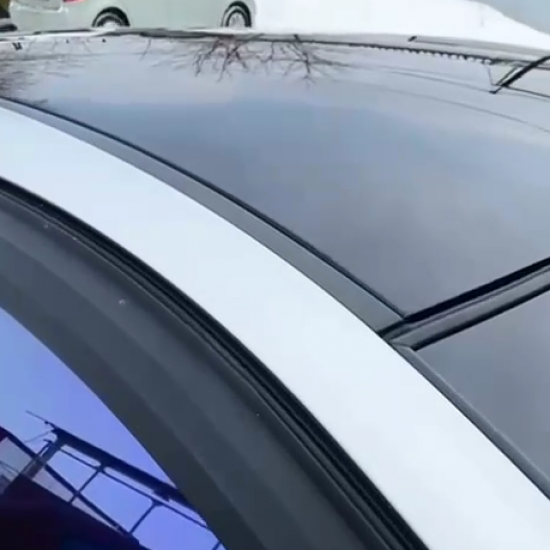 Оклейка крыши Chevrolet виниловой пленкой Sunmax 250 Gloss Black