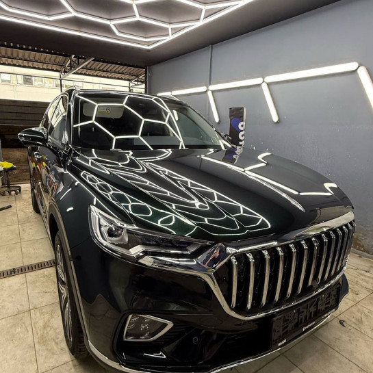 Оклейка Hongqi цветным антигравийным полиуретаном Sunmax 4 Goodwood Green Pearl Color PPF