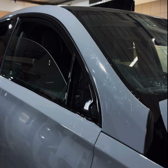 Оклейка кузова Mercedes цветным антигравийным полиуретаном Sunmax 16 Nardo Gray Gloss PPF