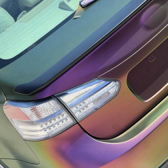 Оклейка Lexus цветным антигравийным полиуретаном Sunmax 33 Purple Haze Matt PPF