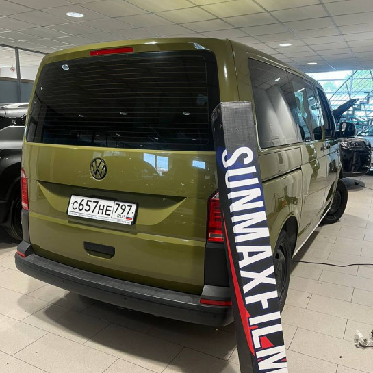 Покрытие кузова Volkswagen цветным полиуретаном Sunmax для защиты