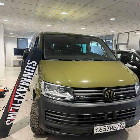 Покрытие кузова Volkswagen цветным полиуретаном Sunmax для защиты