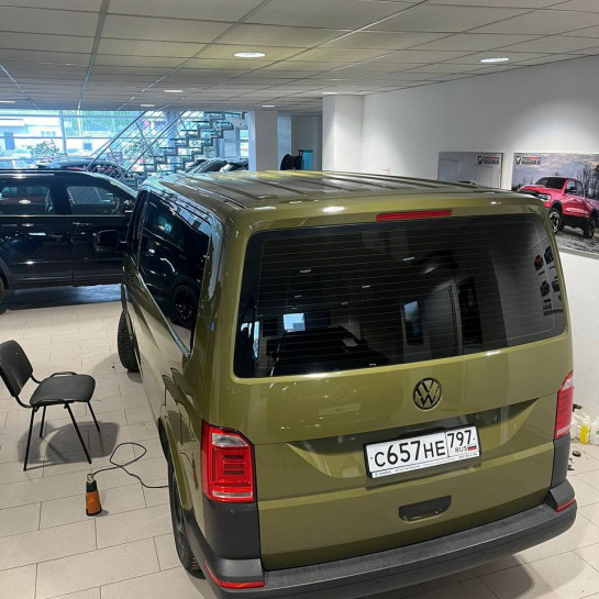 Покрытие кузова Volkswagen цветным полиуретаном Sunmax для защиты