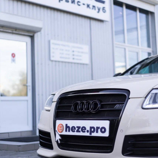 Оклейка Audi цветной полиуретановой пленкой Sunmax качественно и с гарантией