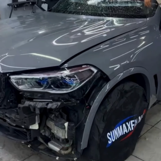 Оклейка BMW цветным защитным полиуретаном Sunmax 16 Nardo Gray Gloss PPF