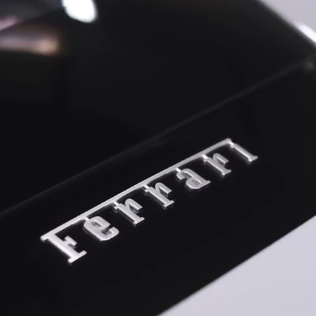Оклейка Ferrari защитной полиуретановой пленкой Sunmax 14 Sublime Gloss PPF