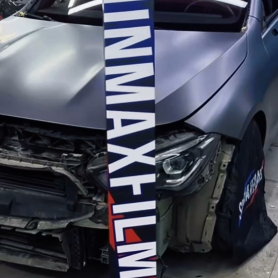 Оклейка автомобиля Mercedes цветным полиуретаном Sunmax 45 AMG Gray Matt