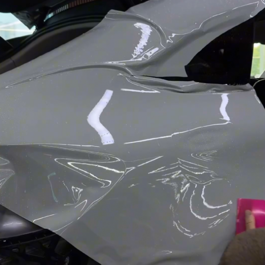Оклейка Mercedes полиуретановой пленкой Sunmax 13 Volcano Gray Gloss PPF