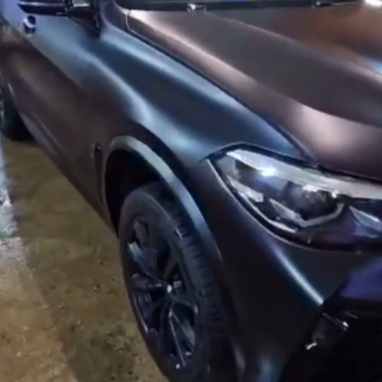 Оклейка BMW цветным полиуретаном Sunmax 26 Black Matt PPF