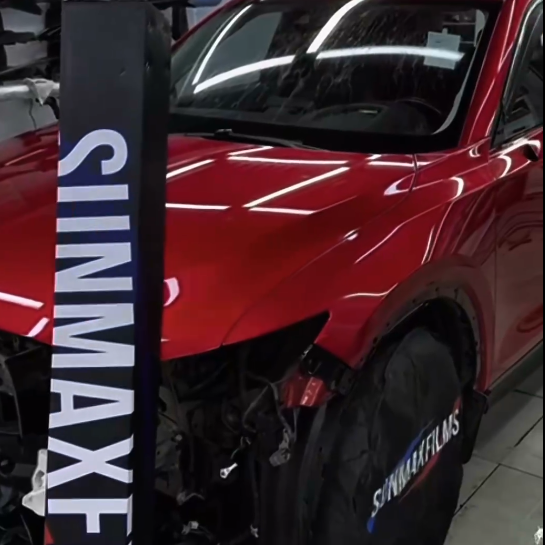 Оклейка Mazda цветной полиуретановой пленкой Sunmax 48 Metal Red PPF