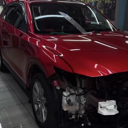 Оклейка Mazda цветной полиуретановой пленкой Sunmax 48 Metal Red PPF