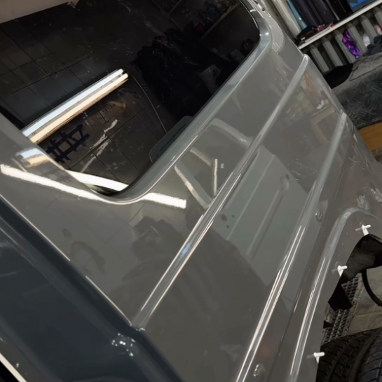 Оклейка Mercedes-Benz G-класс серым полиуретаном Sunmax 16 Nardo Gray Gloss