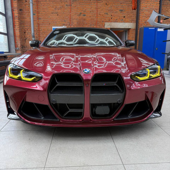 Оклейка BMW цветным полиуретаном Sunmax 52 Metal Crimson PPF