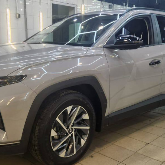 Оклейка Hyundai серым полиуретаном Sunmax 15 Brooklyn Grey Gloss PPF