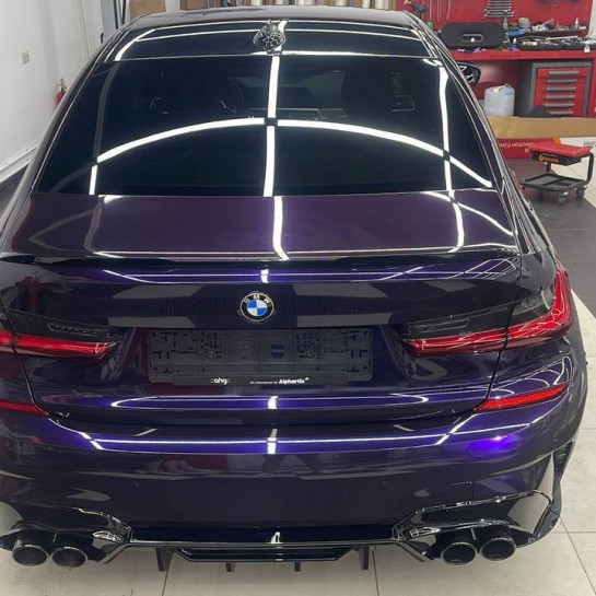 Оклейка BMW сиреневым полиуретаном Sunmax 20 Purple Pearl PPF