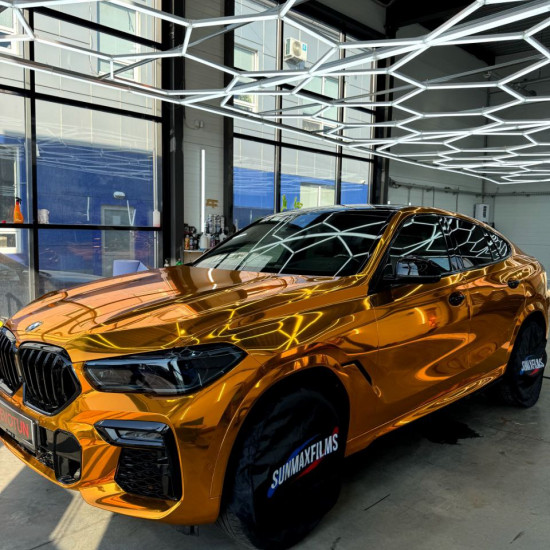 Оклейка BMW цветным полиуретаном Sunmax 62 Super Chrome Gold PPF