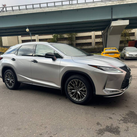 Оклейка Lexus защитным полиуретаном Sunmax цвета 44 Metal Gray PPF