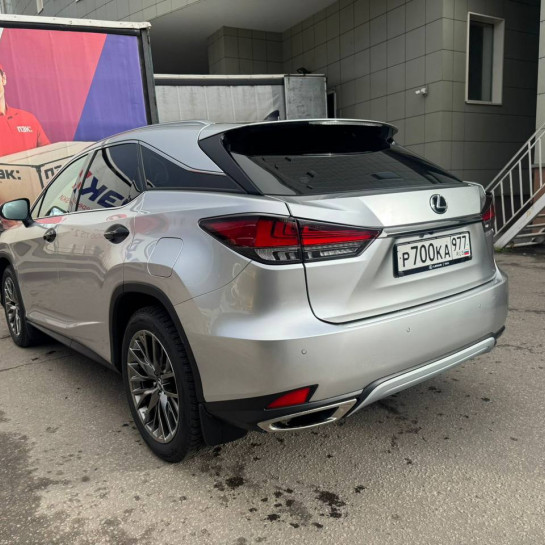 Оклейка Lexus защитным полиуретаном Sunmax цвета 44 Metal Gray PPF