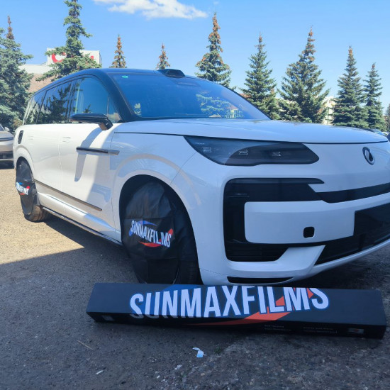 Оклейка Denza N9 полиуретаном Sunmax 35 White Gloss Pearl PPF