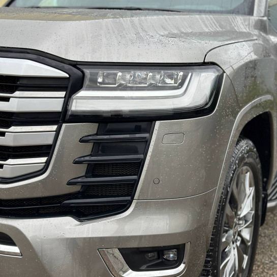Оклейка Toyota полиуретаном Sunmax цвета 23 Silver Pearl PPF