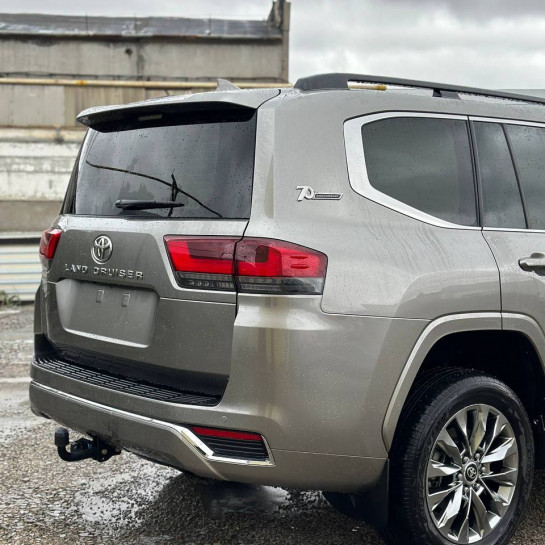 Оклейка Toyota полиуретаном Sunmax цвета 23 Silver Pearl PPF