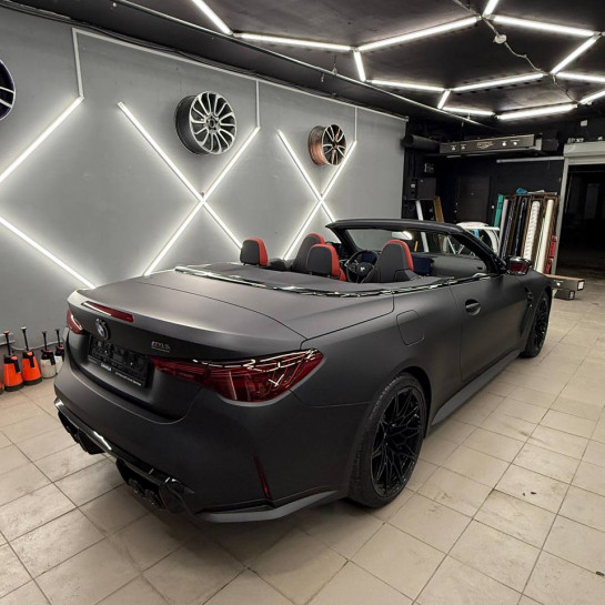 Оклейка BMW полиуретаном Sunmax цвет 135 Matt Metal Extreme Black PPF