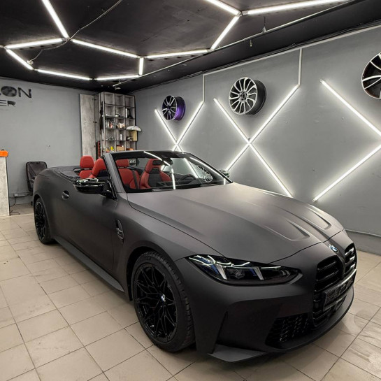 Оклейка BMW полиуретаном Sunmax цвет 135 Matt Metal Extreme Black PPF