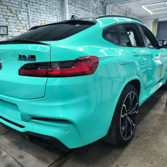 Оклейка BMW полиуретаном Sunmax 12 Tiffany Gloss PPF