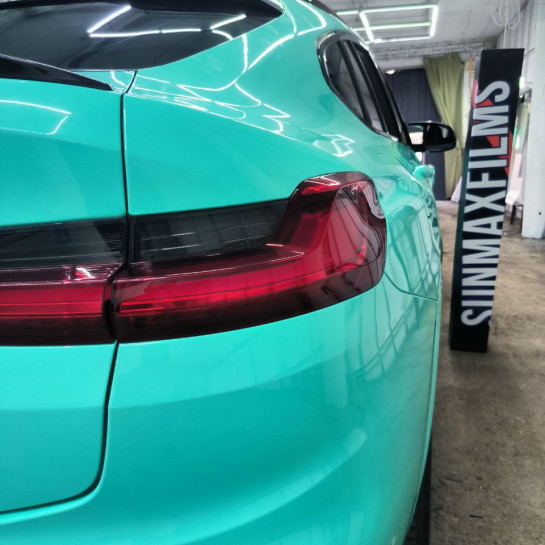 Оклейка BMW полиуретаном Sunmax 12 Tiffany Gloss PPF