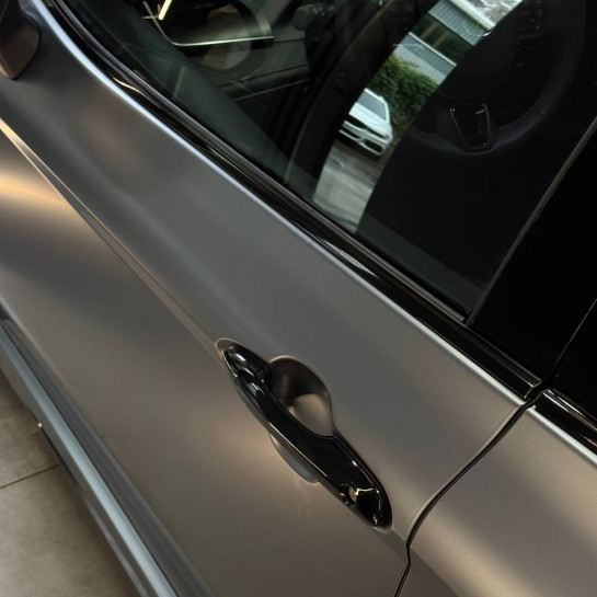 Оклейка кузова Toyota полиуретаном Sunmax 24 Gray Matt PPF