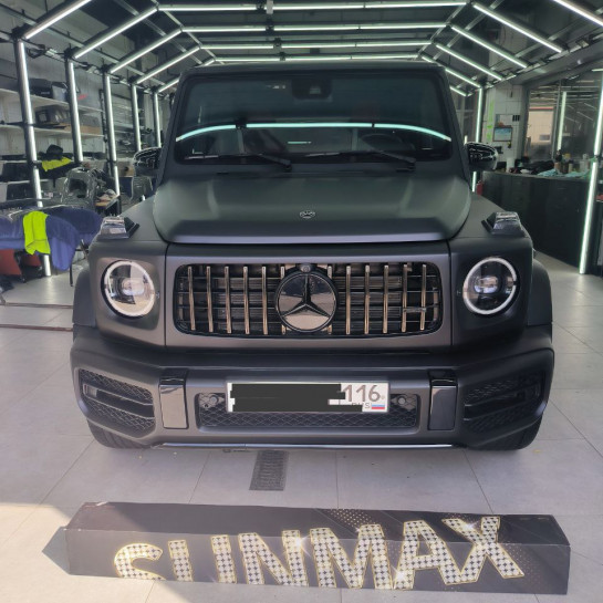 Оклейка Mercedes цветной полиуретановой пленкой Sunmax 135 Matt Metal Extreme Black PPF 