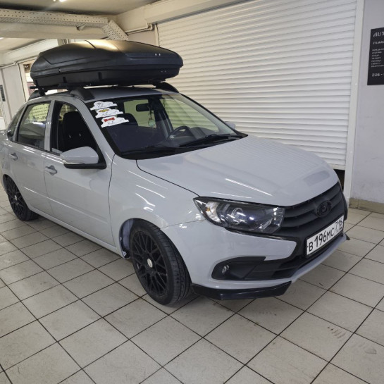 Оклейка Lada винилом Sunmax 281 Gloss Nardo Grey