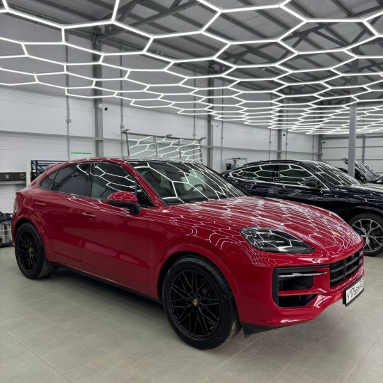Оклейка Porsche цветным полиуретаном Sunmax 1 Ferrari Red Gloss PPF