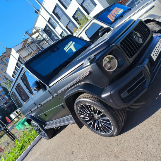 Оклейка кузова авто Mercedes полиуретаном Sunmax 26 Black Matt PPF  