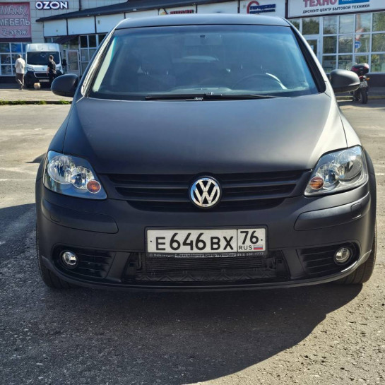 Оклейка Volkswagen полиуретановой пленкой Sunmax 135 Matt Metal Extreme Black PPF