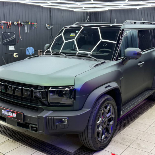 Оклейка Jetour полиуретановой пленкой Sunmax 135 Matt Metal Blackish Green PPF