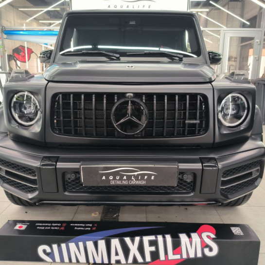 Оклейка Mercedes полиуретановой пленкой Sunmax 26 Black Matt PPF  