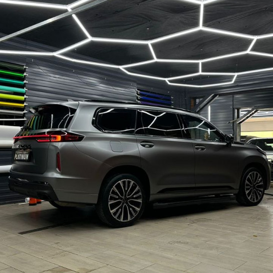 Оклейка Exeed полиуретановой пленкой Sunmax 45 Matte AMG Gray PPF