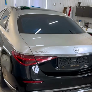 Оклейка Mercedes полиуретановой пленкой Sunmax 44 Metal Gray PPF 