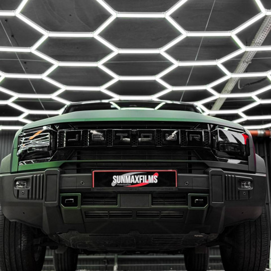 Оклейка Jetour цветной полиуретановой пленкой Sunmax 115 Matt Metal Blackish Green PPF
