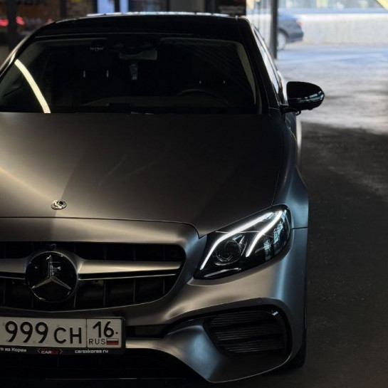 Оклейка кузова Mercedes цветным полиуретаном Sunmax 45 Matte AMG Gray PPF