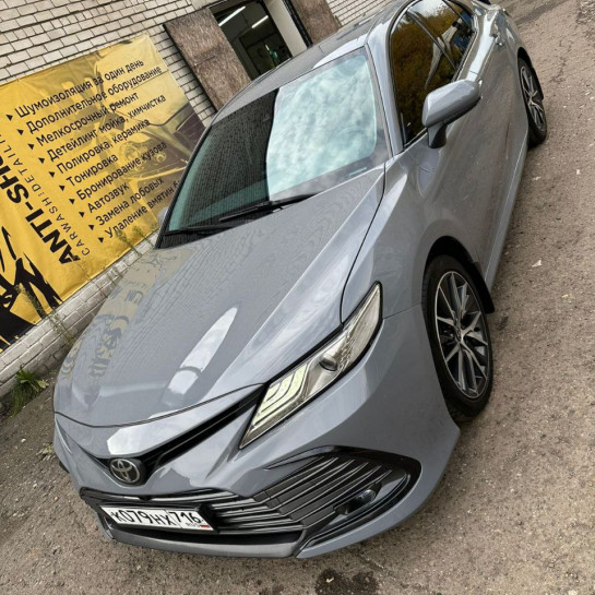 Оклейка Toyota цветным полиуретаном Sunmax оттенка 16 Nardo Gray Gloss PPF