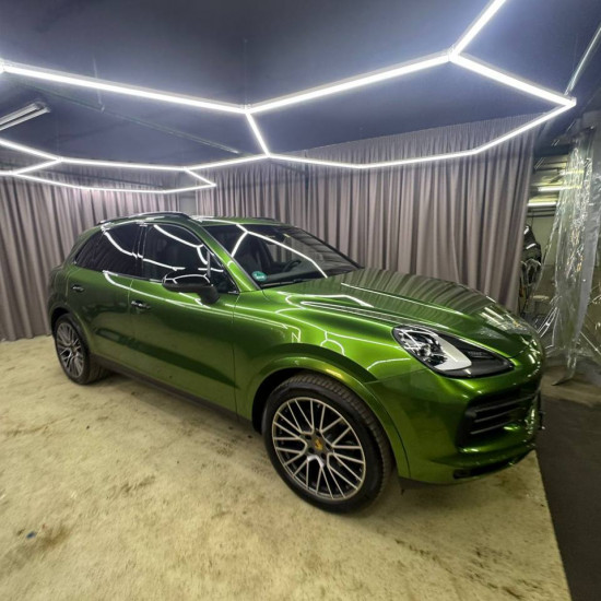 Оклейка Porsche цветным полиуретаном Sunmax 3 Dark Green Pearl PPF