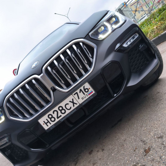 Оклейка BMW полиуретаном Sunmax 137 цвета Matt Metal Black PPF