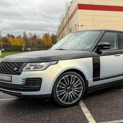 Оклейка Land Rover полиуретановой пленкой Sunmax 126 Matt Metal Blue With Gold PPF