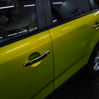 Оклейка Kia полиуретаном Sunmax цвета 54 Metal Gold PPF