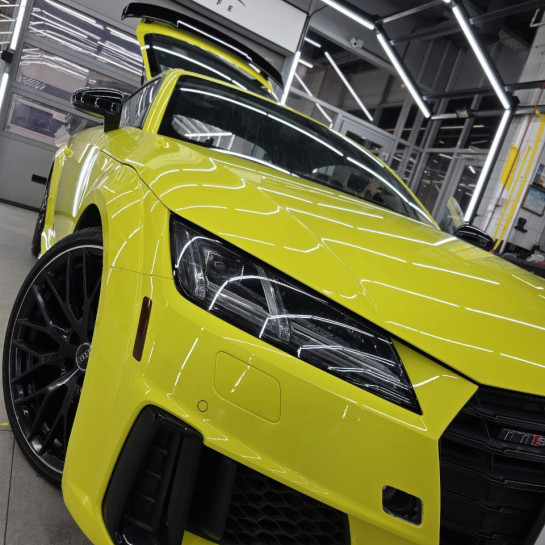 Оклейка Audi полиуретаном Sunmax цвета 8 Crystal Lemon Gloss PPF