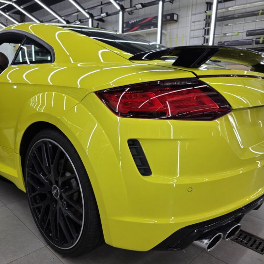 Оклейка Audi полиуретаном Sunmax цвета 8 Crystal Lemon Gloss PPF